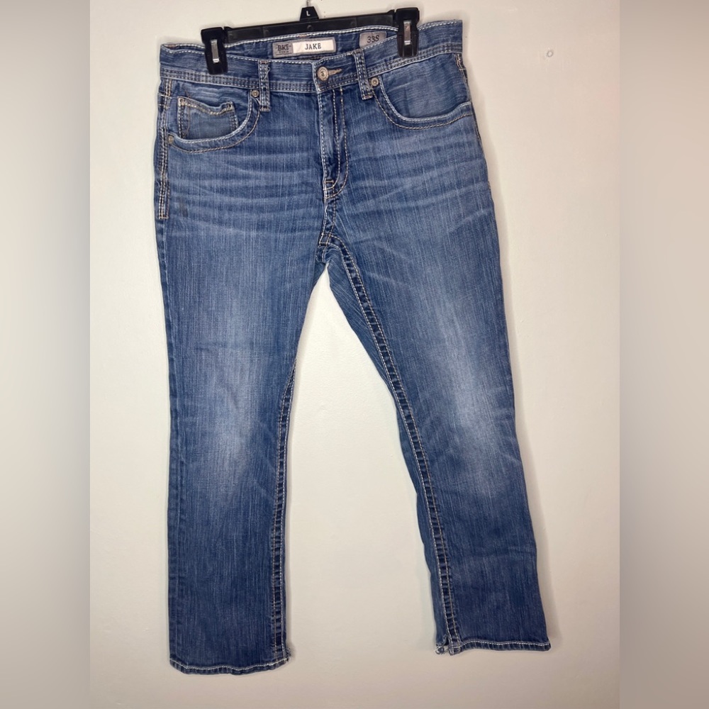 Buckle BKE Jake Straight Blue Denim Jeans Size 33S.